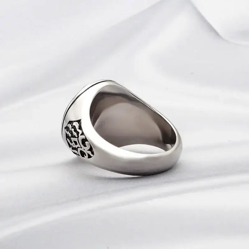 Men's Hunter Wolf Claw Ring Vintage|Benefits Metal Type: Stainless Steal Material: Metal Gender: Unisex Compatibility: All Compatible Item Type: Rings Function: Mood Tracker Style: Vintage Shape\pattern: Animal Fine or Fashion: fashion Color: Silver Color