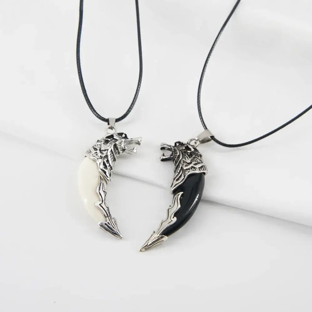 Punk Fashion Brave Unisex Wolf Teeth Spike Amulet Pendant Necklace|Benefits Chain Type: Rope Chain Style: Punk Material: Metal Metals Type: Zinc Alloy Gender: Unisex Item Type: Necklaces Pendant Size: 5cm Necklace Type: Pendant Necklaces Shape\pattern: Wo