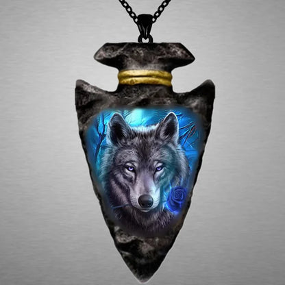 Creative Black Triangle Chain Pendant Animal Wolf Head Necklace|Benefits Metals Type: Zinc Alloy Necklace Type: Pendant Necklaces Material: Metal Gender: Men Style: Trendy Shape\pattern: Animal Chain Type: O-chain Item Type: Necklace|Red Wolf Vision