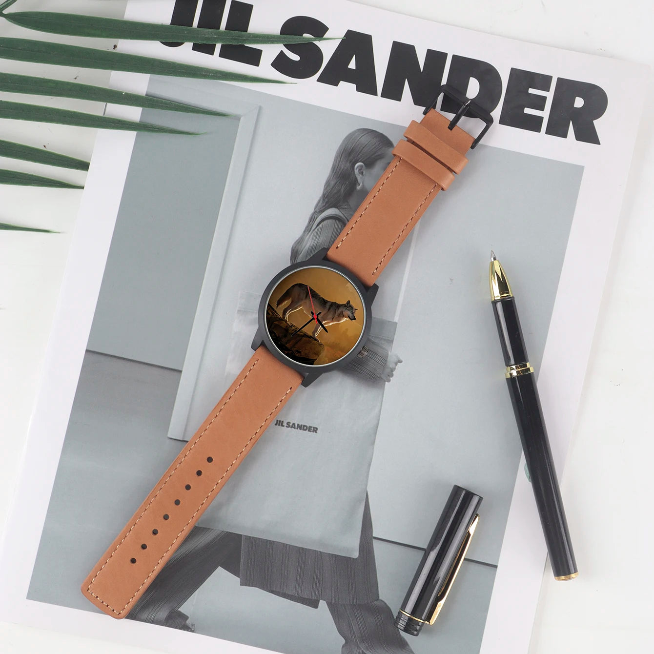 Factory Store Wolf King Design customize pattern|Benefits Band Material Type: leather Display Type: Numberless Style: Fashion & Casual Clasp Type: Buckle Movement: Quartz Water Resistance Depth: 3Bar Case Material: Alloy Case Shape: Round Dial Window Mate