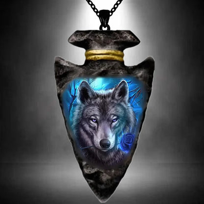 Creative Black Triangle Chain Pendant Animal Wolf Head Necklace|Benefits Metals Type: Zinc Alloy Necklace Type: Pendant Necklaces Material: Metal Gender: Men Style: Trendy Shape\pattern: Animal Chain Type: O-chain Item Type: Necklace|Red Wolf Vision