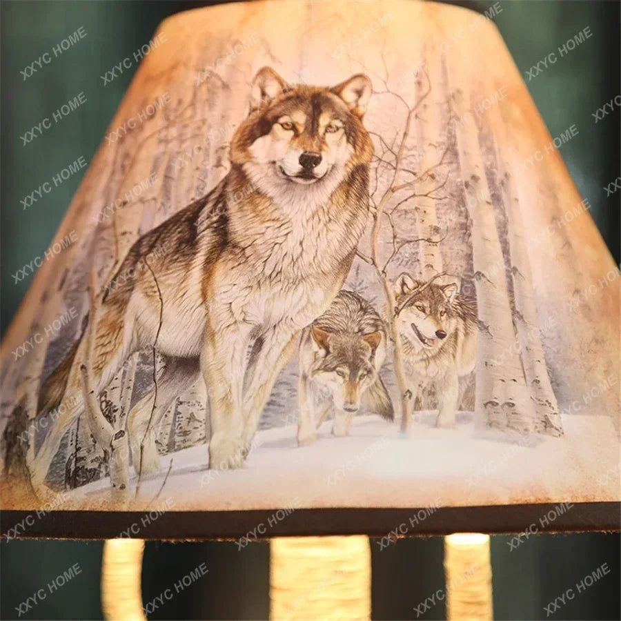 Art Deco Resin Realistic Wolf Shape Table Lamp Décor